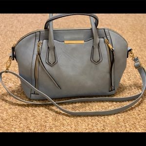 periwinkle purse 👛